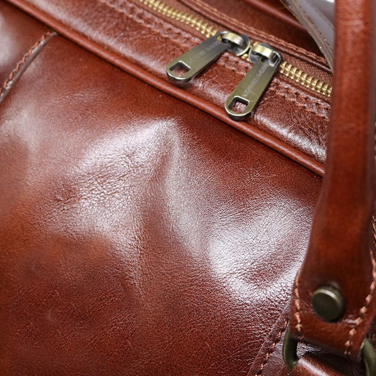 Classic Brown Leather Duffle Bag for Weekend (5)