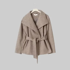 Gina-Tricot-High-Neck-Short-Beige-Jacket.