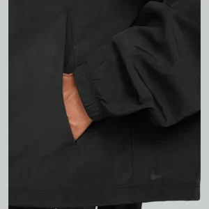 FC-Barcelona-Kobe-Black-Jacket-26-27