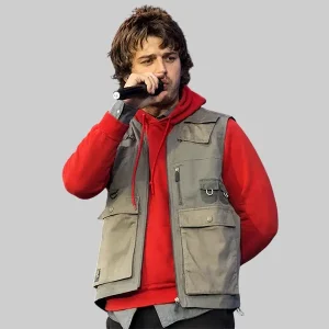 Joe-Keery-Outside-Land-Concert-Vest.