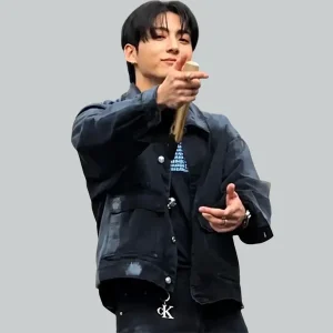 Jungkook-Blue-Jacket-Arirang.