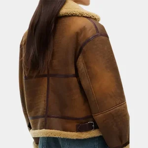 Gigi-Hadid-Tommy-Hilfiger-Shearling-Leather-Aviator-Jacket.